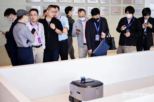 迈入商用清洁赛道！科沃斯商用机器人的新旅程(图3)