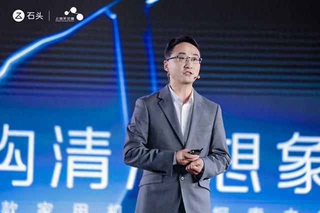 AI算法可使产品动态避障石头科技清洁产品事业群总裁钱启杰：未来考虑开放机械手接口
