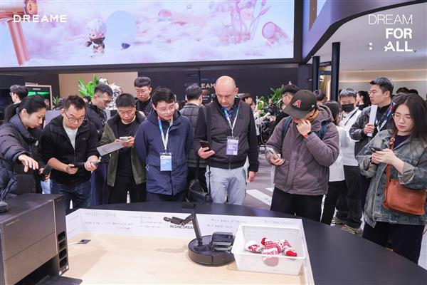 追觅全生态首秀闪耀AWE2025跨界重构全屋智能梦想家(图4)