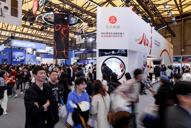 石头科技亮相AWE2025：优秀成绩盘点洗烘套装首秀