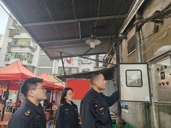 “人防”变“智管”守住清新的“烟火气”(图3)