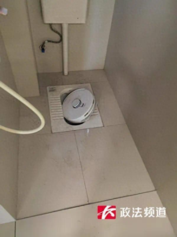 扫地机器人频繁“掉坑”消费者质疑被宣传页面忽悠(图1)