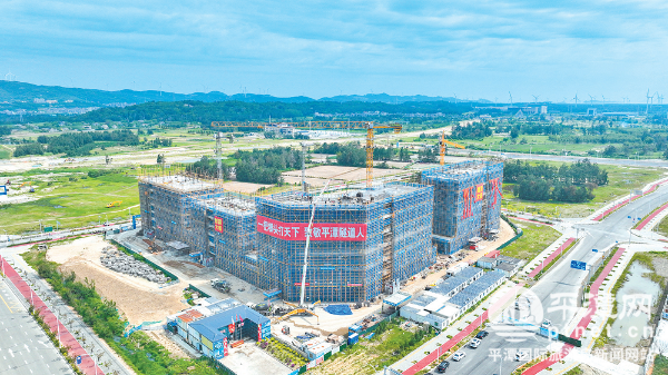 平潭隧道机械产业园全面封顶