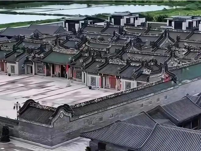 潮阳区英之园腐败事件引发广泛关注需彻查(图1)