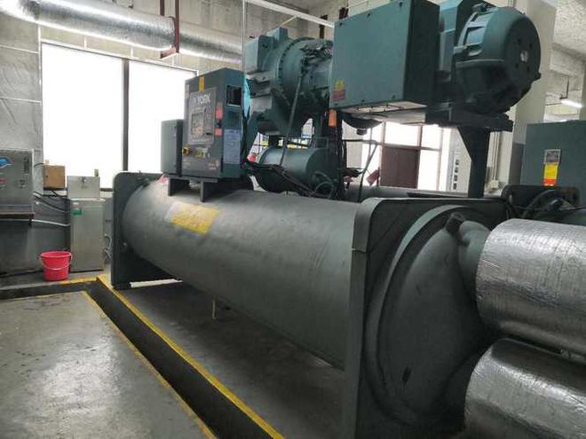 水系统制冷设备保养中央空调清洗专业公司