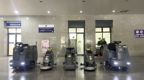 德国卡赫深化与武铁旅服合作为武汉及沿江高铁站点洁净运行保驾护航