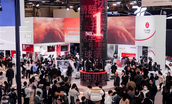 遥遥领先！石头科技斩获全球清洁机器人扫地机器人市场份额双第一(图4)