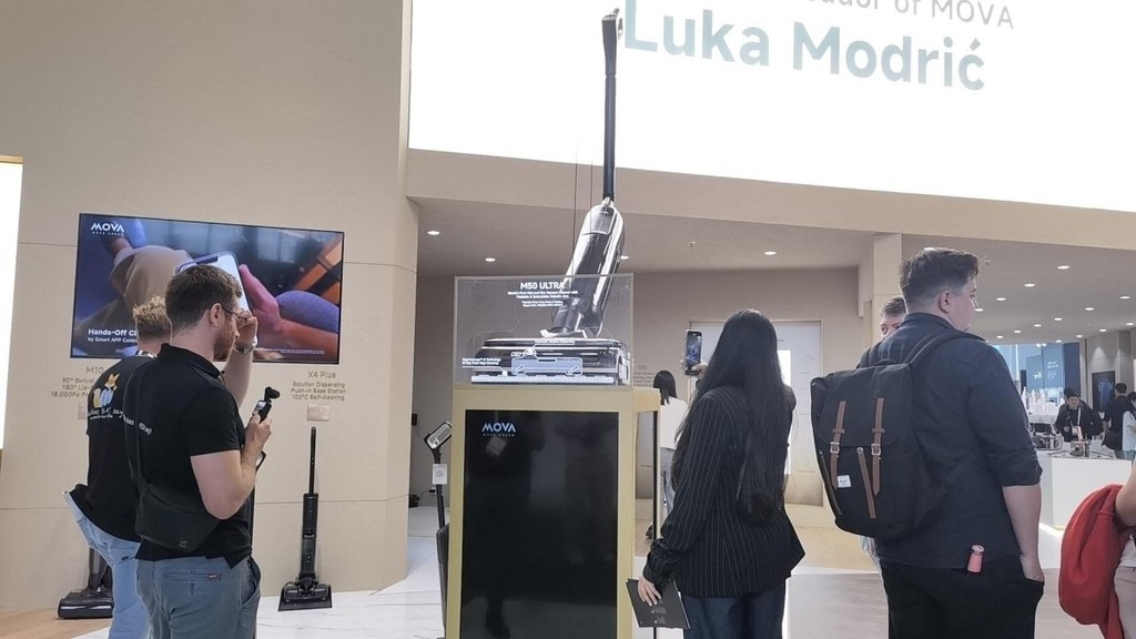 MOVA亮相IFA2025：双机械臂技术如何颠覆智能清洁？(图4)