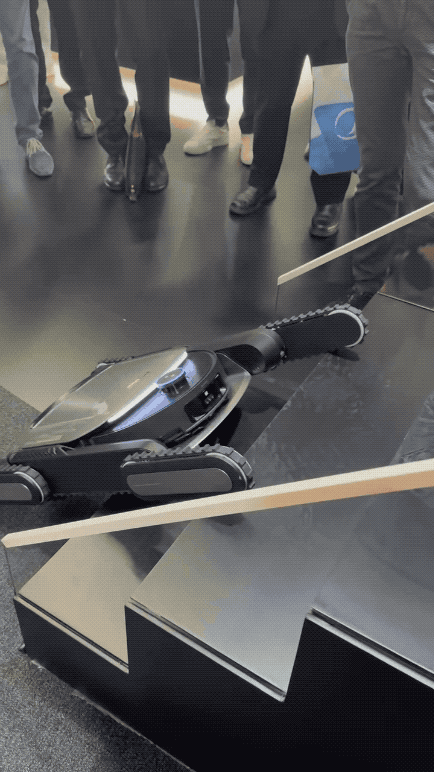 国产智能清洁巨头狂卷IFA2025追觅云鲸石头添可彻底杀疯了！(图2)