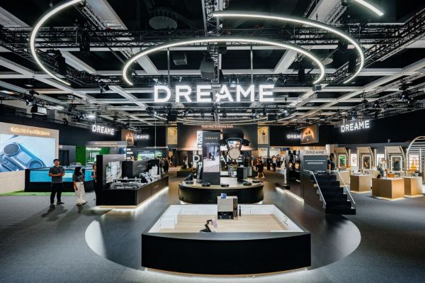 一款会“飞“的追觅扫地机在IFA爆火