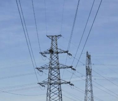 在南海渔船上望去美媒记者：哇…(图2)