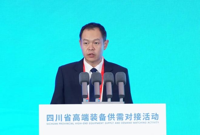 2025世界清洁能源装备大会上的重装风采