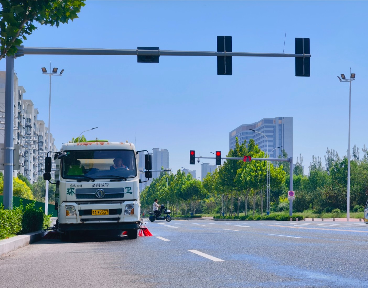持续改善人居环境全面提升城市品质——商河县“五边”垃圾清理专项行动见成效(图5)