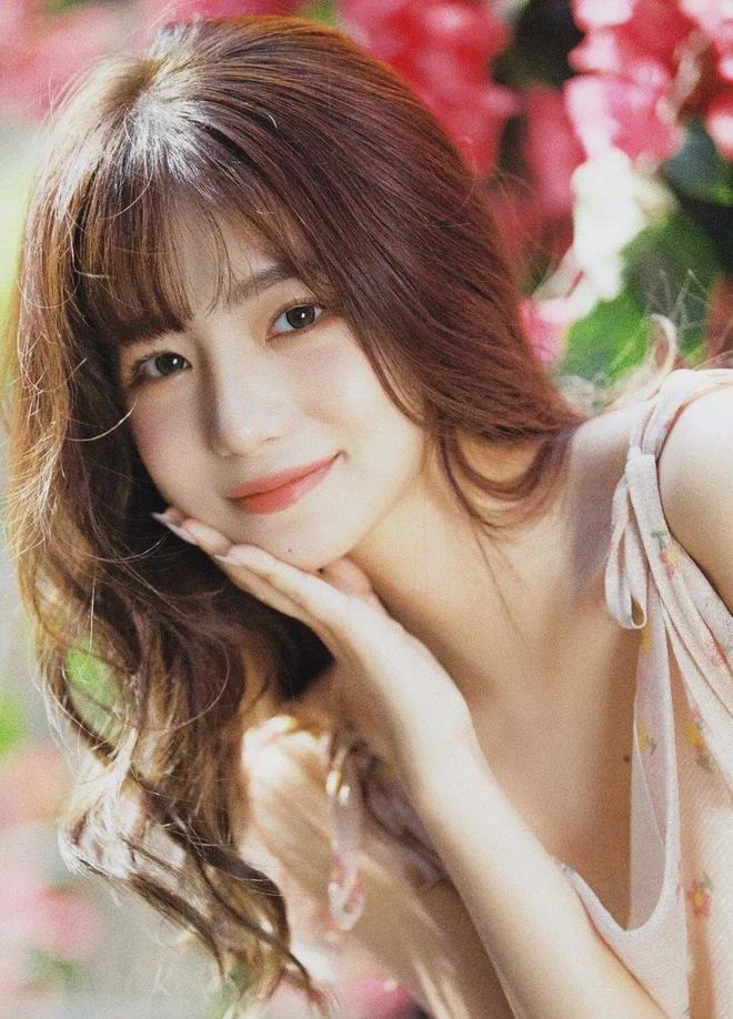 美女扒开腿让男人桶的