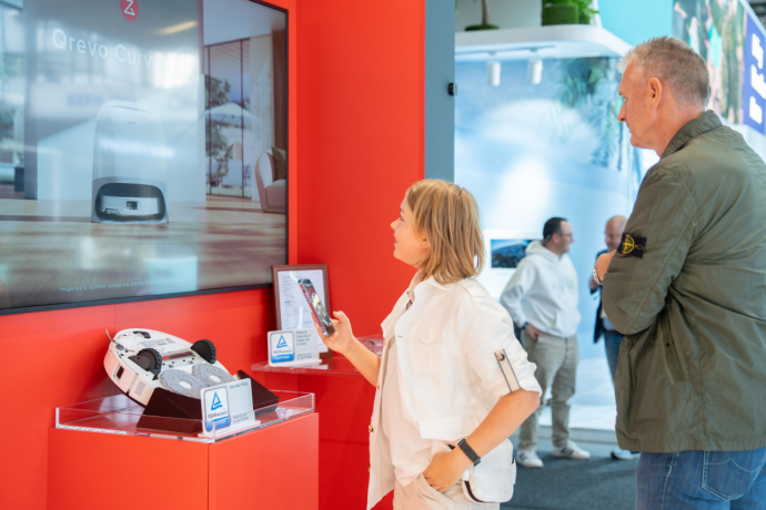 关注老年群体用户需求石头科技持续推进产品适老化(图5)