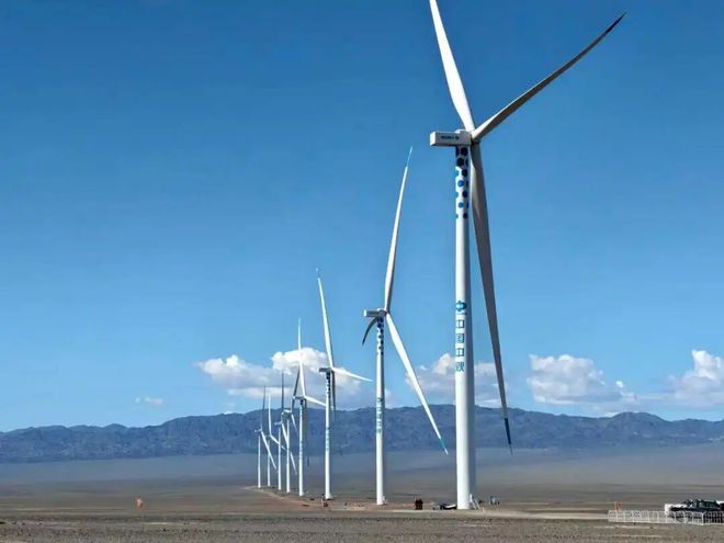 中煤集团新疆千万千瓦级多能互补清洁能源基地竞速前行