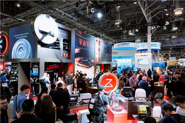 引领中国智造新势力！石头科技获评福布斯中国“旗舰品牌”(图3)