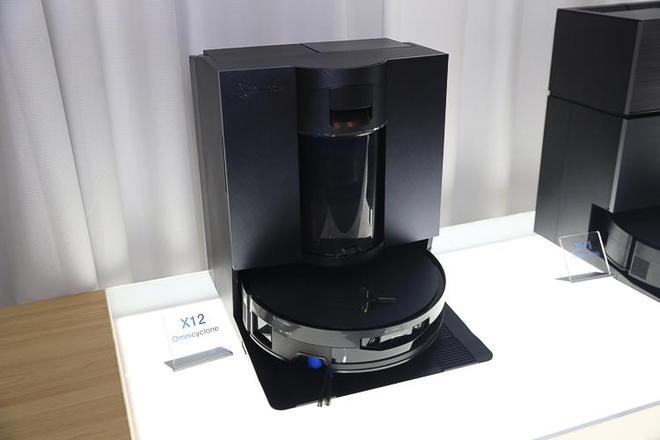CES2026最出圈品牌科沃斯地宝X12扫地机器人充电竟然比手机快(图5)