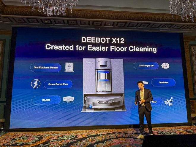 CES2026最出圈品牌科沃斯地宝X12扫地机器人充电竟然比手机快(图2)