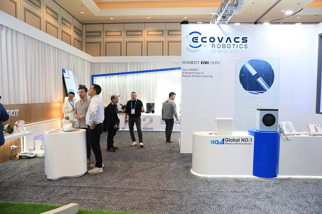 CES2026最出圈品牌科沃斯地宝X12扫地机器人充电竟然比手机快