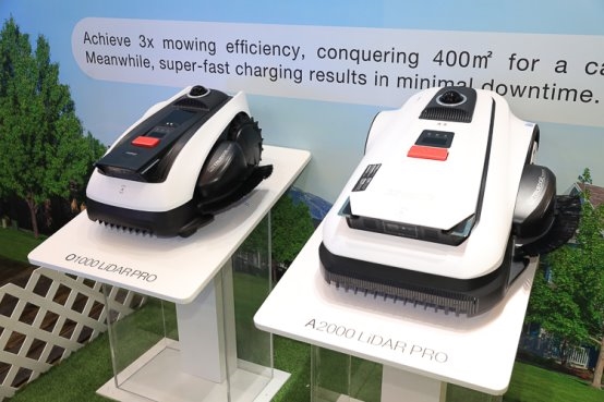 CES2026“出圈”品牌科沃斯地宝X12扫地机器人充电竟然比手机快(图7)