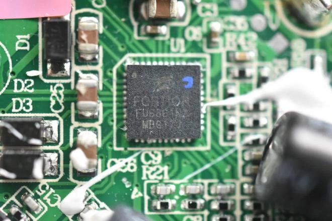 产品拆解添可芙万“极客”洗地机(上)：AI全向助力如何实现？(图2)