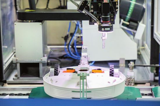 深圳光明企业“马”力全开跑出加速度(图2)