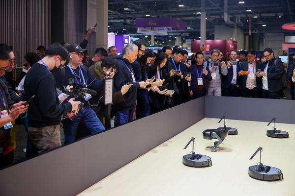 石头科技蝉联全球扫地机器人市场量额双第一引领行业迈向高质量发展新阶段(图2)