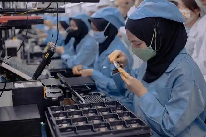 印度裔美国记者：印度取代了中国成为美国手机的全球制造中心(图6)