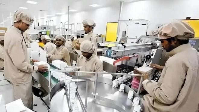 印度裔美国记者：印度取代了中国成为美国手机的全球制造中心(图16)