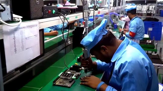 印度裔美国记者：印度取代了中国成为美国手机的全球制造中心(图19)