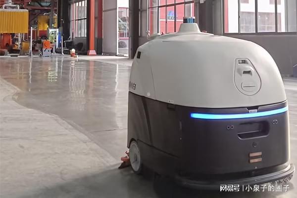 工业无人清洁机器人怎么选？30年老品牌实测500强企业都在⽤(图1)